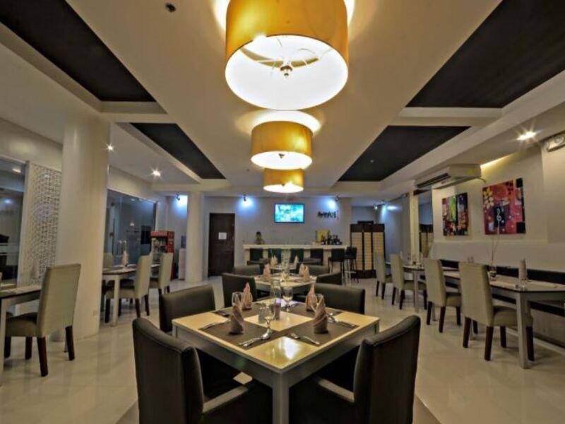 Empire Suites Hotel Пуэрто-Принцеса Экстерьер фото