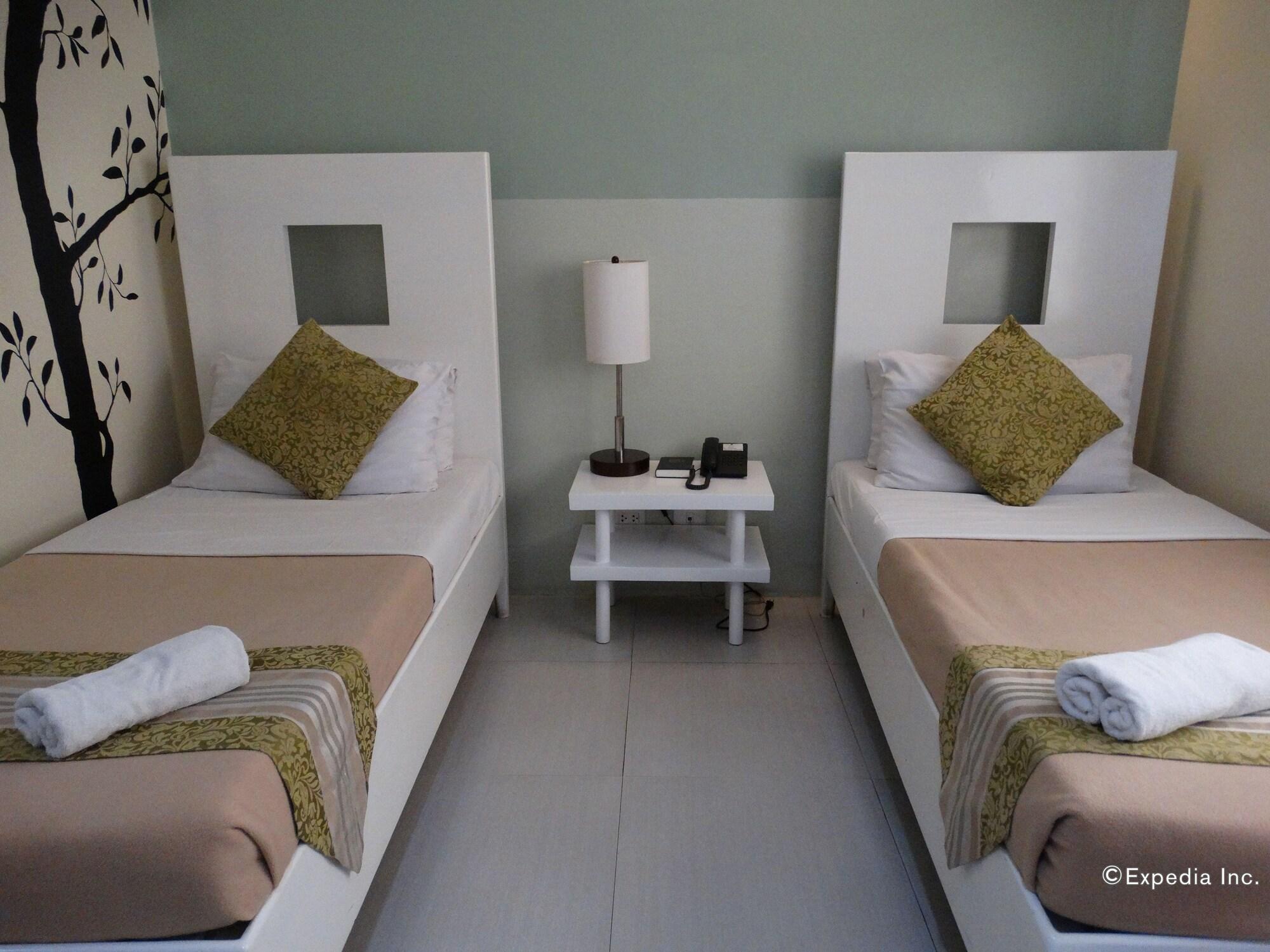 Empire Suites Hotel Пуэрто-Принцеса Экстерьер фото