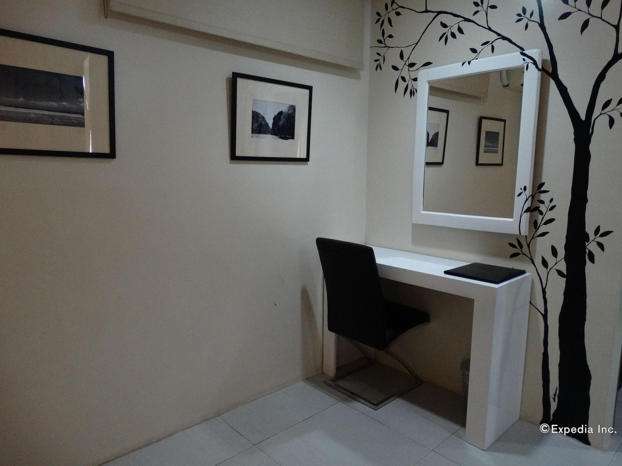 Empire Suites Hotel Пуэрто-Принцеса Экстерьер фото