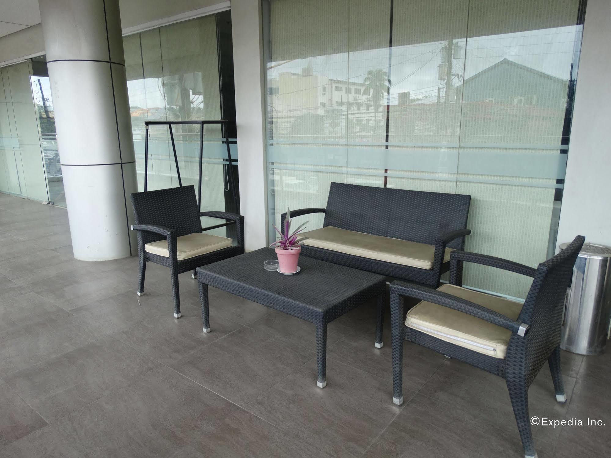 Empire Suites Hotel Пуэрто-Принцеса Экстерьер фото